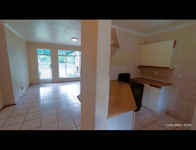2 BEDROOM TOWNHOUSE FOR SALE IN SONNEGLANS